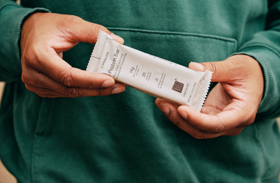 What To Look for in a Healthy Protein Bar (Spoiler: the One You’re Eating Could Be Aging You)